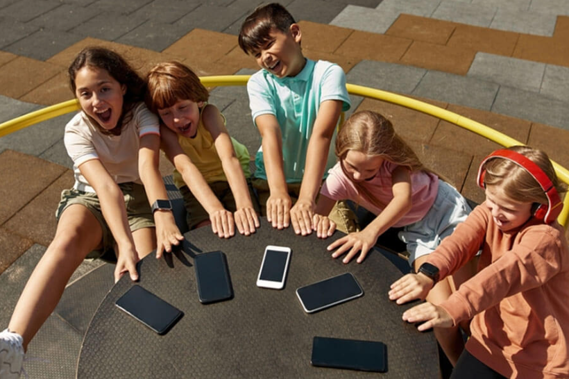10 Engaging Activities to Distract Kids from Smartphone Addiction